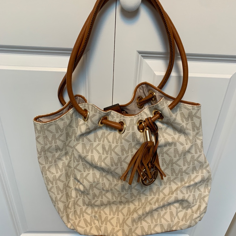 Micheal Kors bag